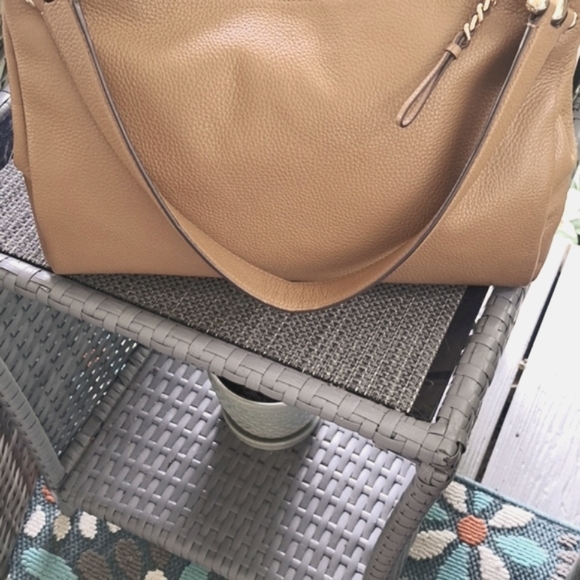 COACH Mia SaddleTan Soft Leather Shoulder Bag with Beautiful Gold Hardware EC - Picture 3 of 10